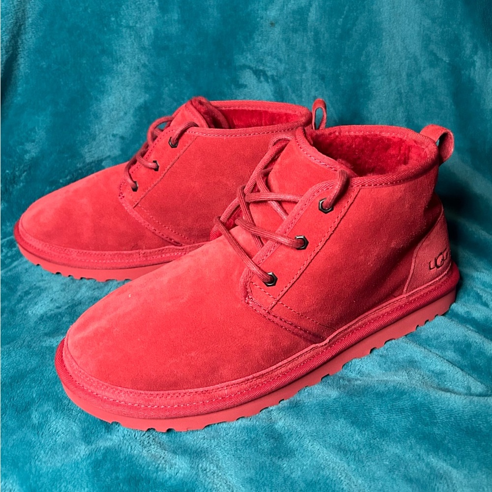 UNISEX UGG NEUMEL CHUKKA BOOT SAMBA RED
